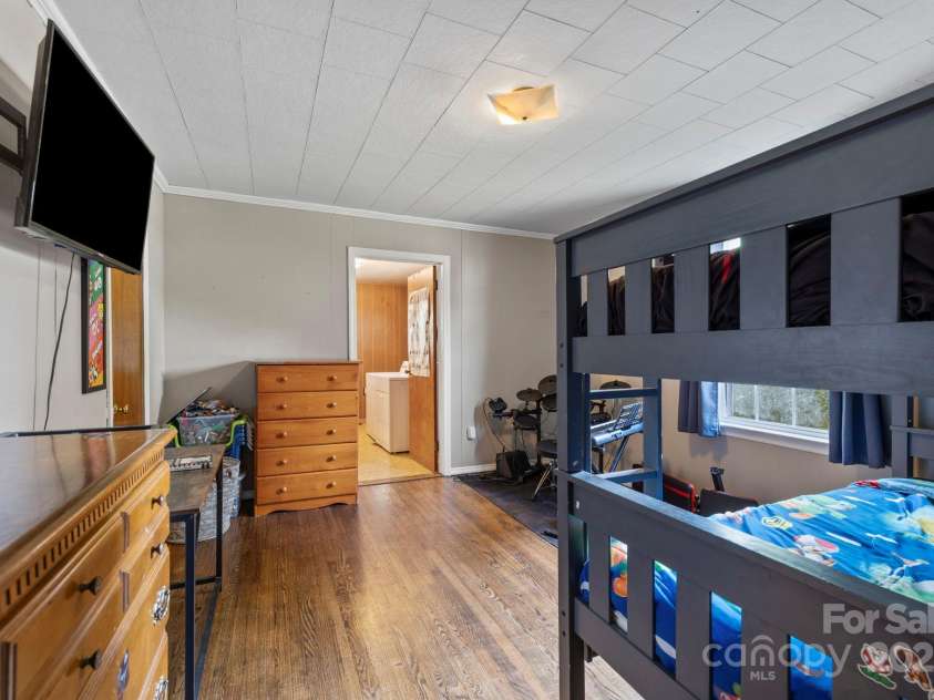 187 Oakridge Drive, Forest City, NC 28043.  MLS# CAR4306647, YatesRealty ID 2531. 