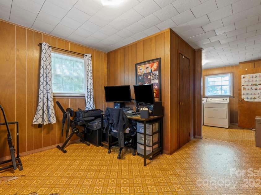 187 Oakridge Drive, Forest City, NC 28043.  MLS# CAR4306647, YatesRealty ID 2531. 