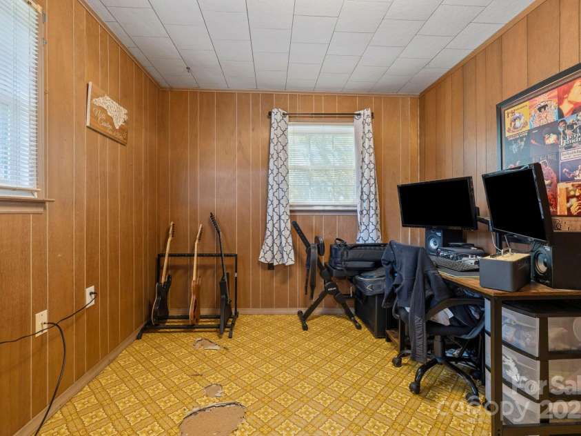 187 Oakridge Drive, Forest City, NC 28043.  MLS# CAR4306647, YatesRealty ID 2531. 