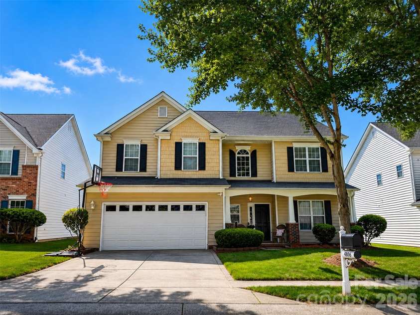 9806 Back Acre Drive, Charlotte, NC 28213.  MLS# CAR4382995, YatesRealty ID 25310. 