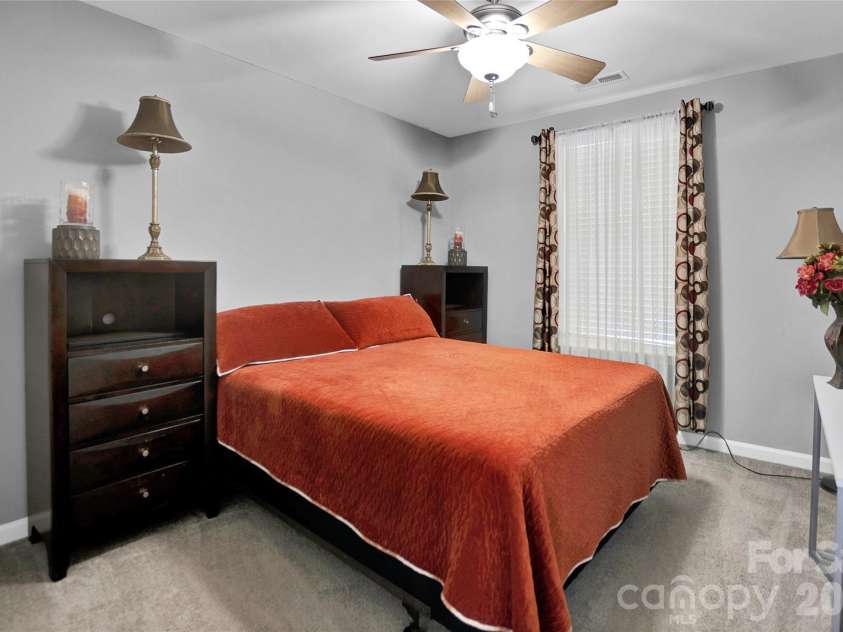 9806 Back Acre Drive, Charlotte, NC 28213.  MLS# CAR4382995, YatesRealty ID 25310. 
