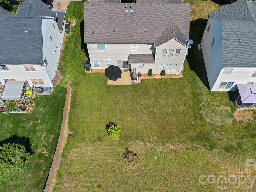 9806 Back Acre Drive, Charlotte, NC 28213.  MLS# CAR4382995, YatesRealty ID 25310. 