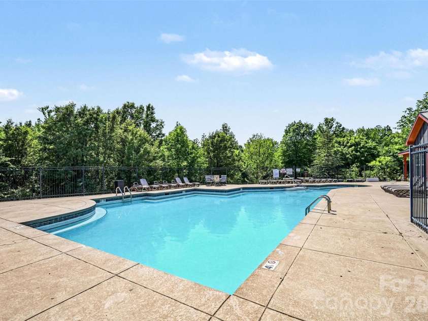 2709 Grain Mill Lane, Charlotte, NC 28214.  MLS# CAR4371735, YatesRealty ID 25312. 
