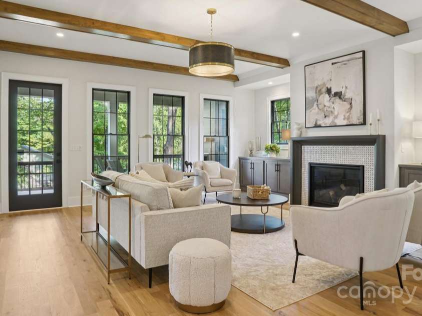 705 Mcalway Road, Charlotte, NC 28211.  MLS# CAR4308557, YatesRealty ID 25313. 