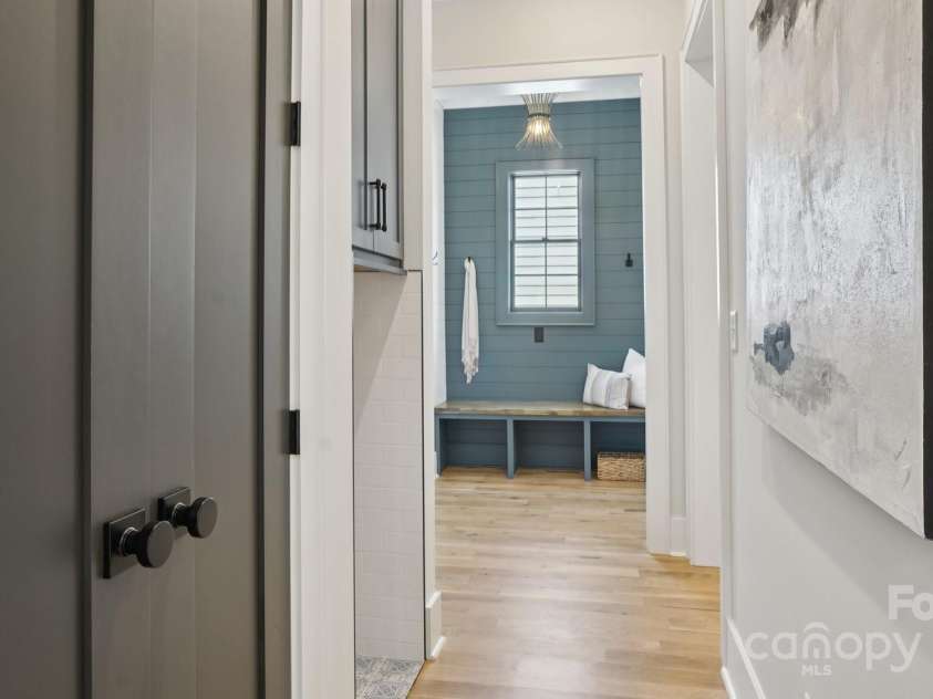 705 Mcalway Road, Charlotte, NC 28211.  MLS# CAR4308557, YatesRealty ID 25313. 