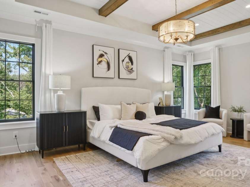 705 Mcalway Road, Charlotte, NC 28211.  MLS# CAR4308557, YatesRealty ID 25313. 