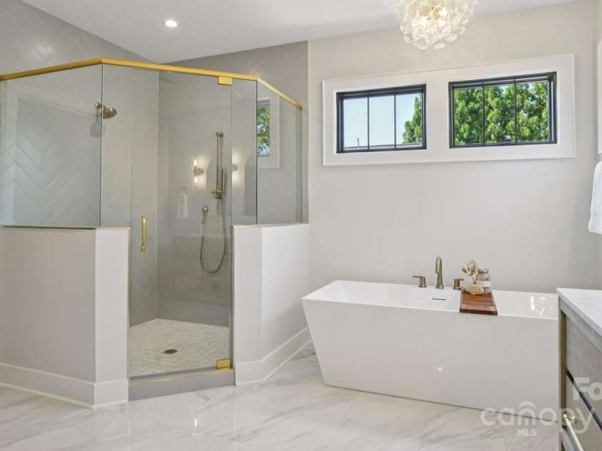 705 Mcalway Road, Charlotte, NC 28211.  MLS# CAR4308557, YatesRealty ID 25313. 