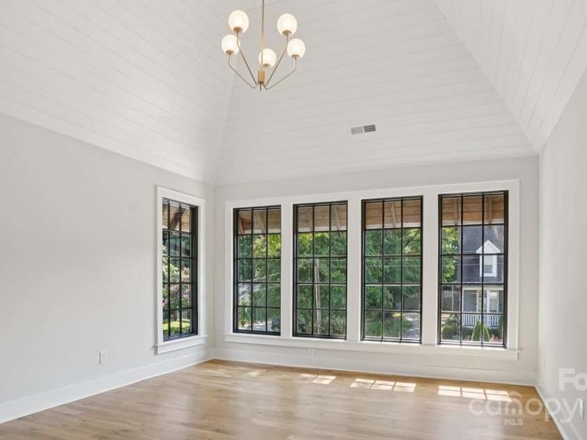 705 Mcalway Road, Charlotte, NC 28211.  MLS# CAR4308557, YatesRealty ID 25313. 