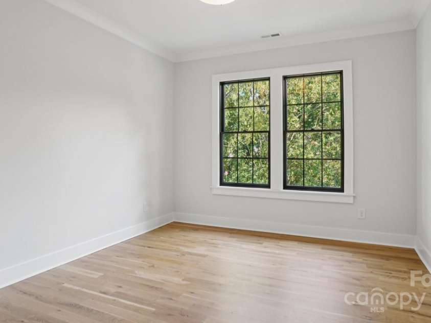 705 Mcalway Road, Charlotte, NC 28211.  MLS# CAR4308557, YatesRealty ID 25313. 