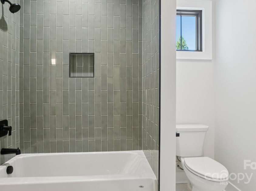 705 Mcalway Road, Charlotte, NC 28211.  MLS# CAR4308557, YatesRealty ID 25313. 