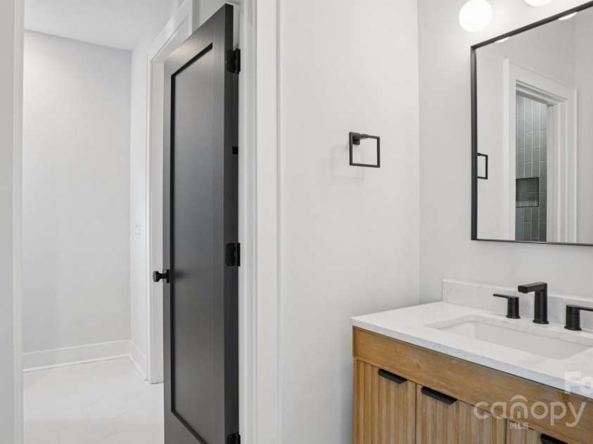 705 Mcalway Road, Charlotte, NC 28211.  MLS# CAR4308557, YatesRealty ID 25313. 