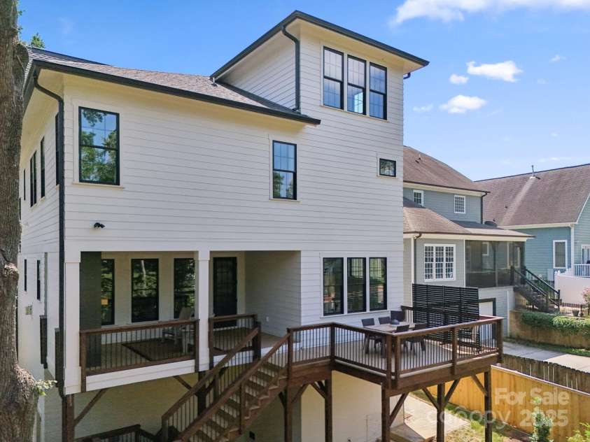 705 Mcalway Road, Charlotte, NC 28211.  MLS# CAR4308557, YatesRealty ID 25313. 