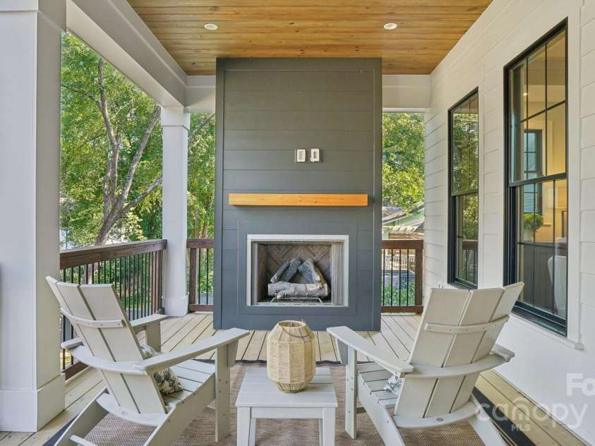 705 Mcalway Road, Charlotte, NC 28211.  MLS# CAR4308557, YatesRealty ID 25313. 