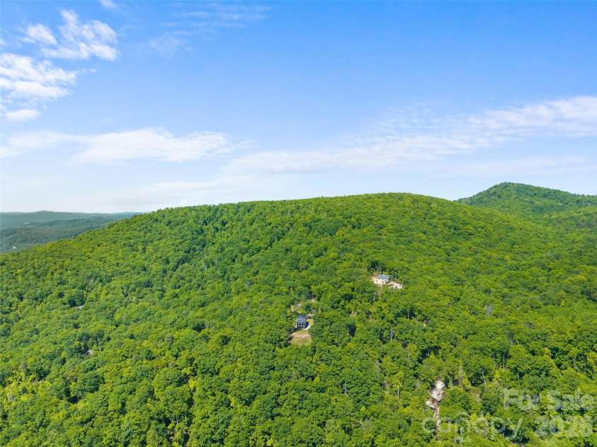852 Marshall Ridge Road, Edneyville, NC 28792.  MLS# CAR4383517, YatesRealty ID 25313. 