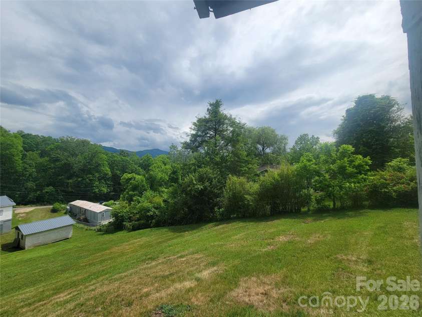 170 Ray Street, Waynesville, NC 28786.  MLS# CAR4386015, YatesRealty ID 25314. 