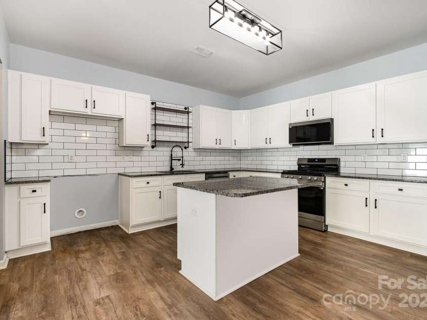 172 Briana Marie Way, Indian Trail, NC 28079.  MLS# CAR4275278, YatesRealty ID 25316. 