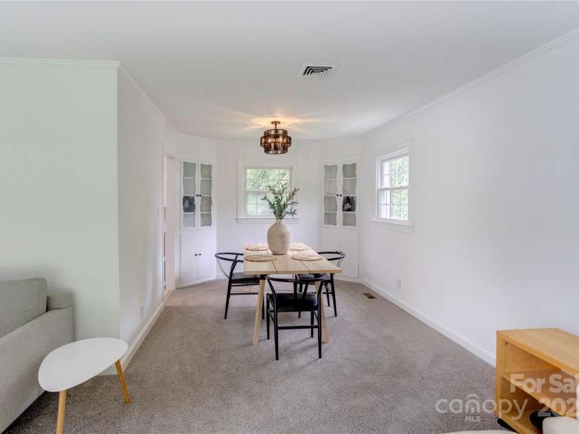 303 Odell Street, Kannapolis, NC 28083.  MLS# CAR4276347, YatesRealty ID 25317. 