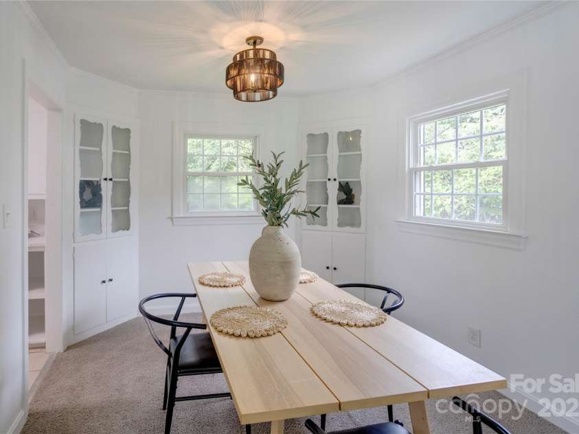 303 Odell Street, Kannapolis, NC 28083.  MLS# CAR4276347, YatesRealty ID 25317. 