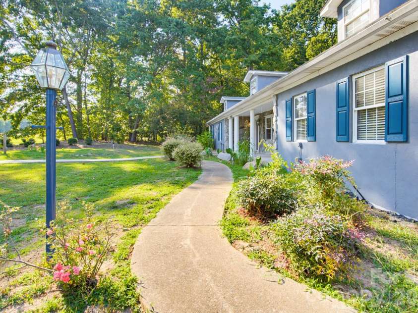 1011 Tarlton Drive, Shelby, NC 28150.  MLS# CAR4421405, YatesRealty ID 25318. 