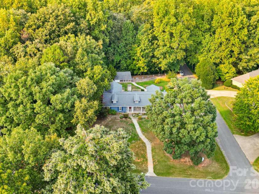 1011 Tarlton Drive, Shelby, NC 28150.  MLS# CAR4421405, YatesRealty ID 25318. 