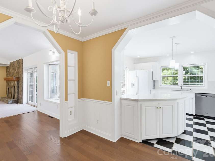 1011 Tarlton Drive, Shelby, NC 28150.  MLS# CAR4421405, YatesRealty ID 25318. 