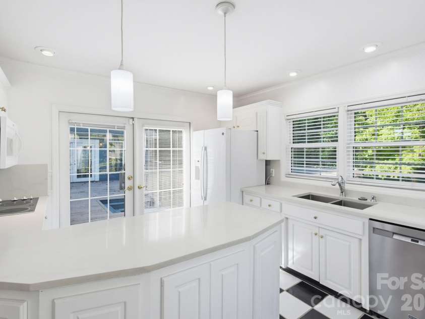 1011 Tarlton Drive, Shelby, NC 28150.  MLS# CAR4421405, YatesRealty ID 25318. 