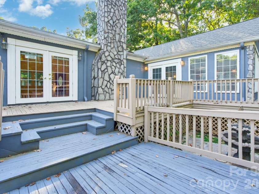 1011 Tarlton Drive, Shelby, NC 28150.  MLS# CAR4421405, YatesRealty ID 25318. 
