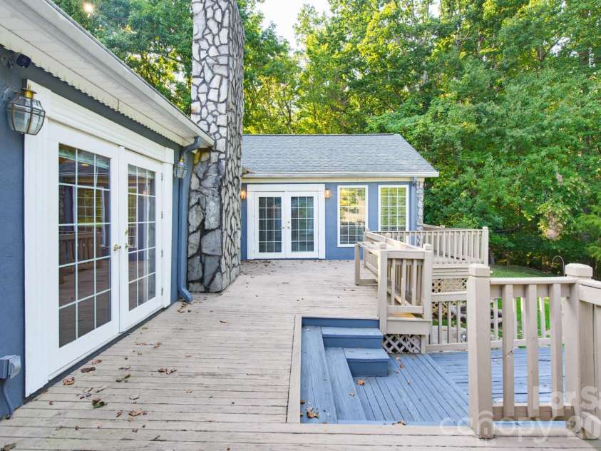 1011 Tarlton Drive, Shelby, NC 28150.  MLS# CAR4421405, YatesRealty ID 25318. 