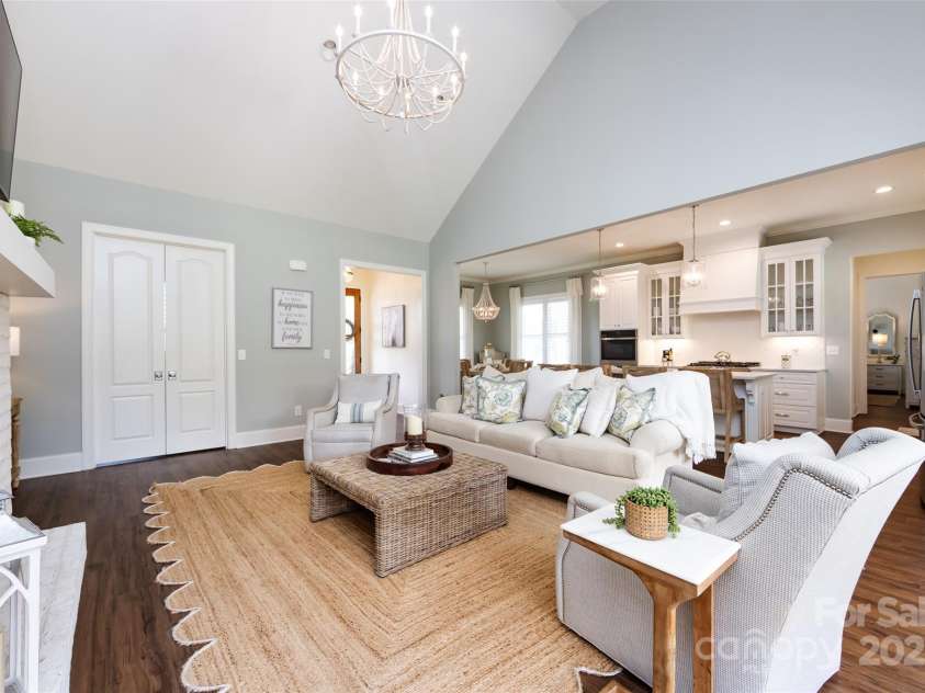 416 Yorkfield Drive, Shelby, NC 28150.  MLS# CAR4276918, YatesRealty ID 25318. Open Plan with seamless, easy flow from Great Room/Kitchen/Dining Area!