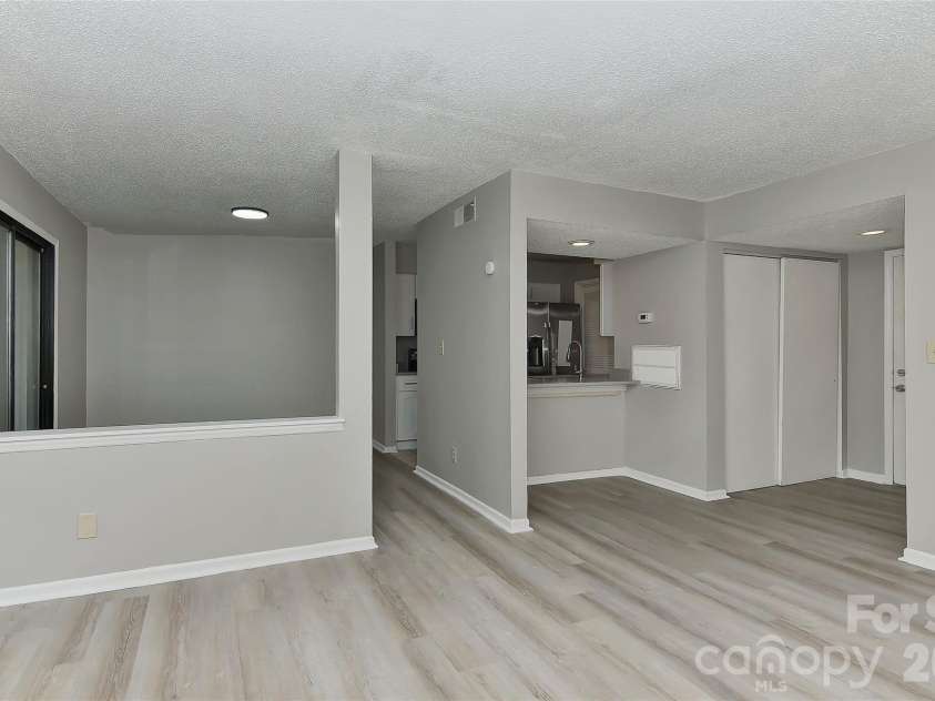 11024 Harrowfield Road, Charlotte, NC 28226.  MLS# CAR4352127, YatesRealty ID 2532. 