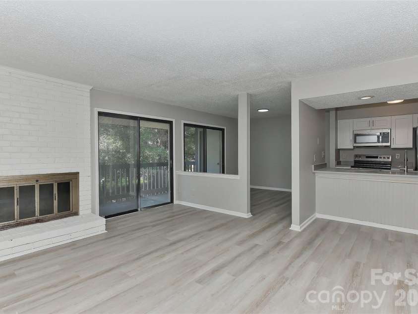 11024 Harrowfield Road, Charlotte, NC 28226.  MLS# CAR4352127, YatesRealty ID 2532. 