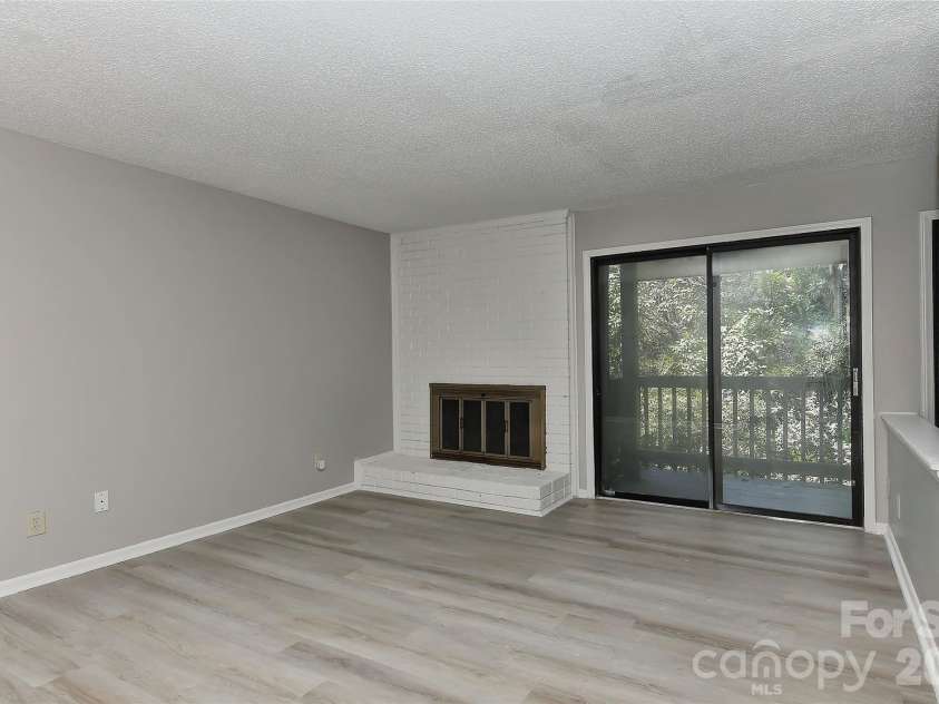 11024 Harrowfield Road, Charlotte, NC 28226.  MLS# CAR4352127, YatesRealty ID 2532. 