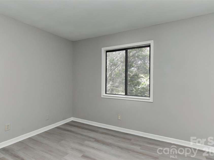 11024 Harrowfield Road, Charlotte, NC 28226.  MLS# CAR4352127, YatesRealty ID 2532. 