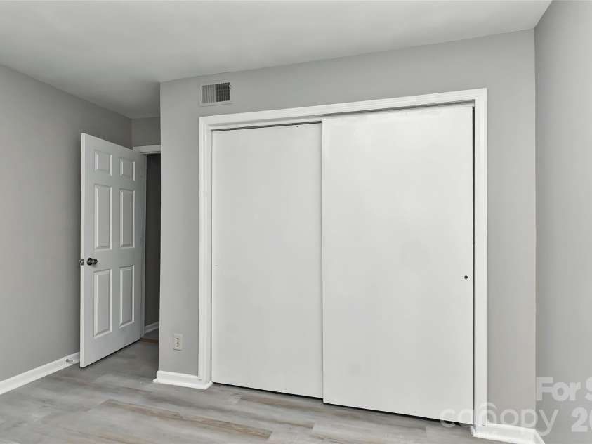 11024 Harrowfield Road, Charlotte, NC 28226.  MLS# CAR4352127, YatesRealty ID 2532. 