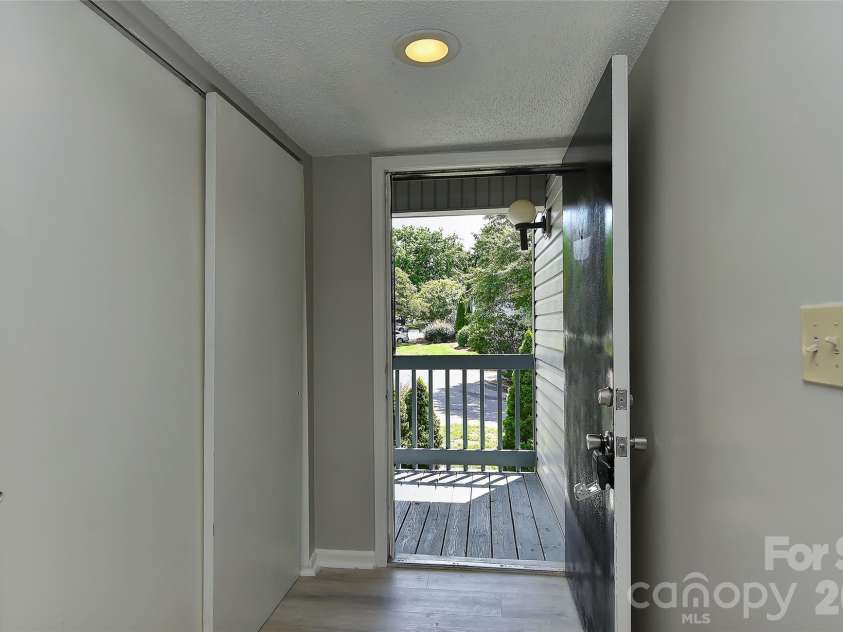 11024 Harrowfield Road, Charlotte, NC 28226.  MLS# CAR4352127, YatesRealty ID 2532. 