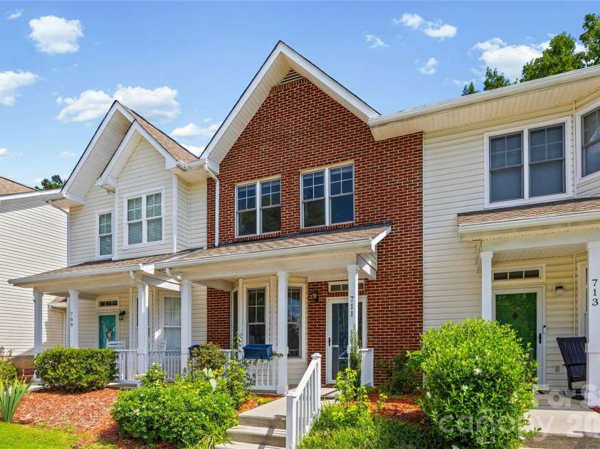 711 Stone Village Drive, Fort Mill, SC 29708.  MLS# CAR4413403, YatesRealty ID 25320. 