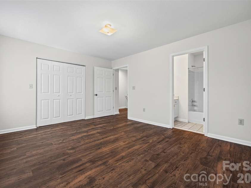 711 Stone Village Drive, Fort Mill, SC 29708.  MLS# CAR4413403, YatesRealty ID 25320. 