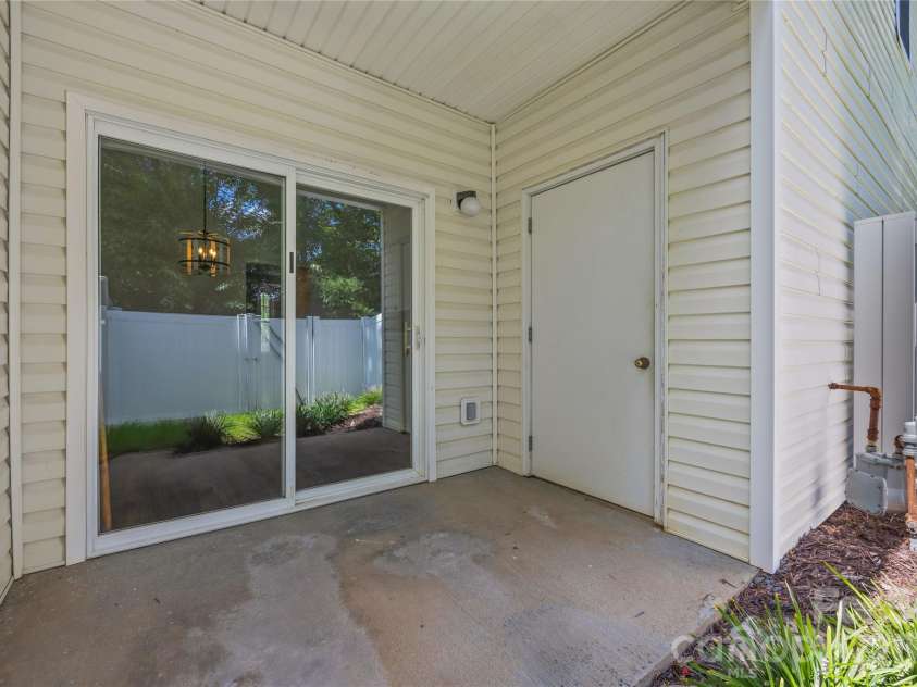 711 Stone Village Drive, Fort Mill, SC 29708.  MLS# CAR4413403, YatesRealty ID 25320. 