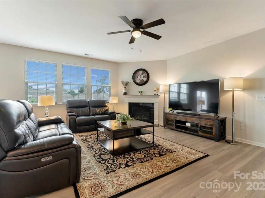 2309 Abundance Lane, Waxhaw, NC 28173.  MLS# CAR4279240, YatesRealty ID 25321. 