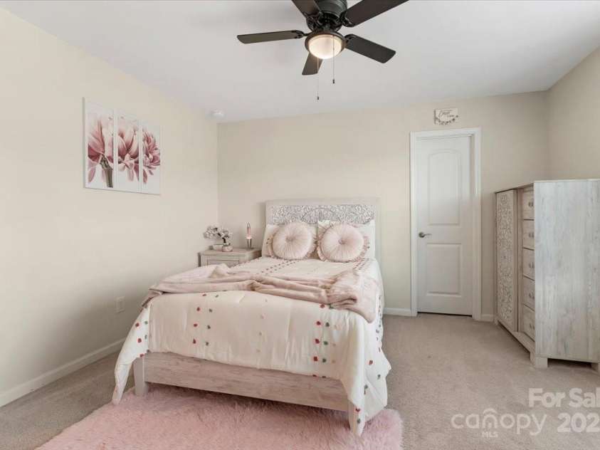 2309 Abundance Lane, Waxhaw, NC 28173.  MLS# CAR4279240, YatesRealty ID 25321. 