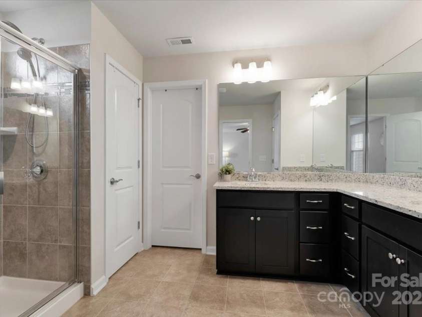 2309 Abundance Lane, Waxhaw, NC 28173.  MLS# CAR4279240, YatesRealty ID 25321. 