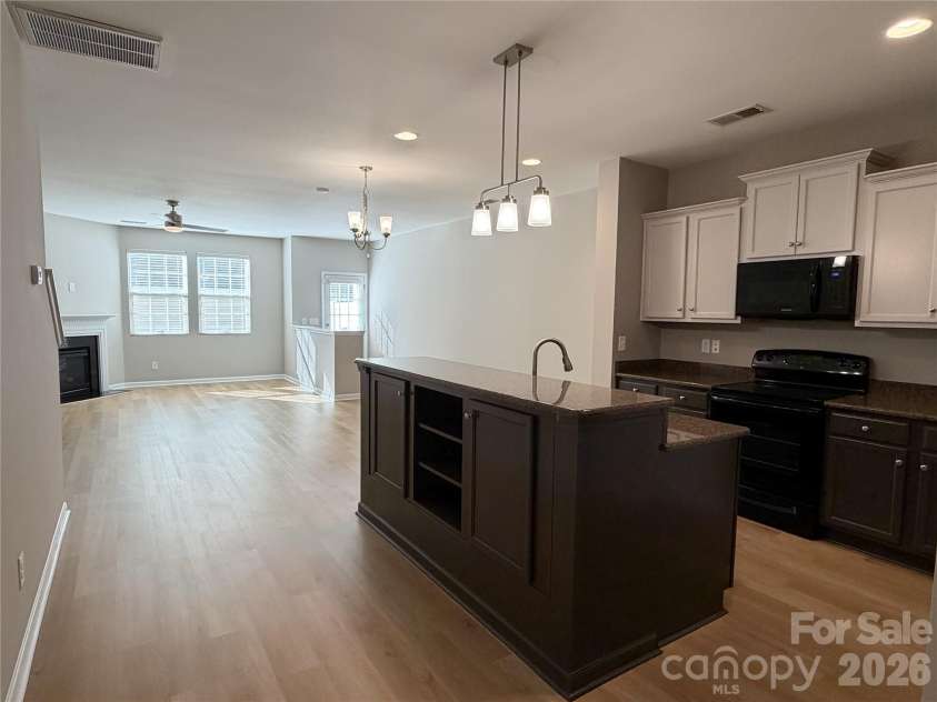 9974 Evergreen Terrace Drive, Charlotte, NC 28277.  MLS# CAR4385643, YatesRealty ID 25322. 