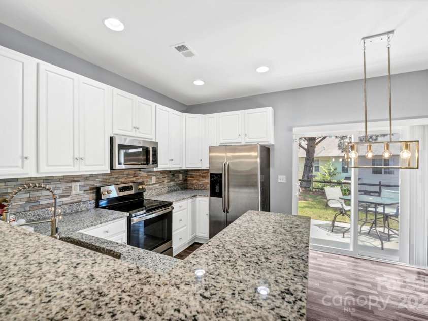 804 Eddy Drive, Fort Mill, SC 29715.  MLS# CAR4235923, YatesRealty ID 25323. 