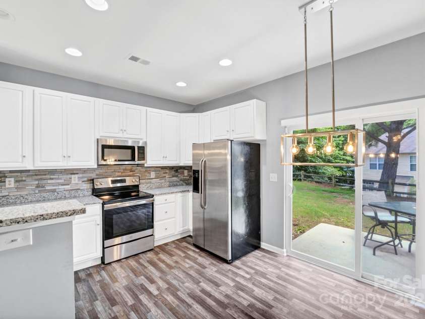 804 Eddy Drive, Fort Mill, SC 29715.  MLS# CAR4235923, YatesRealty ID 25323. 