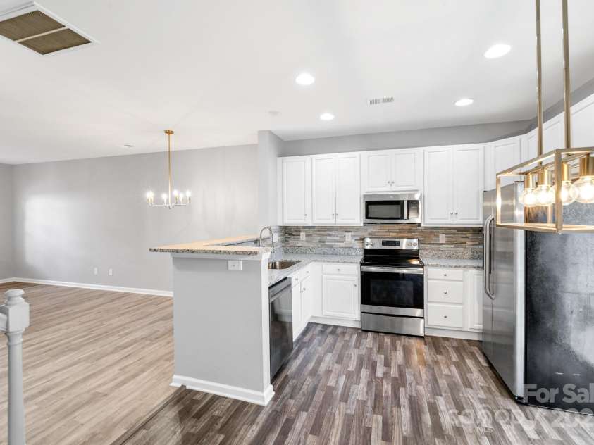 804 Eddy Drive, Fort Mill, SC 29715.  MLS# CAR4235923, YatesRealty ID 25323. 