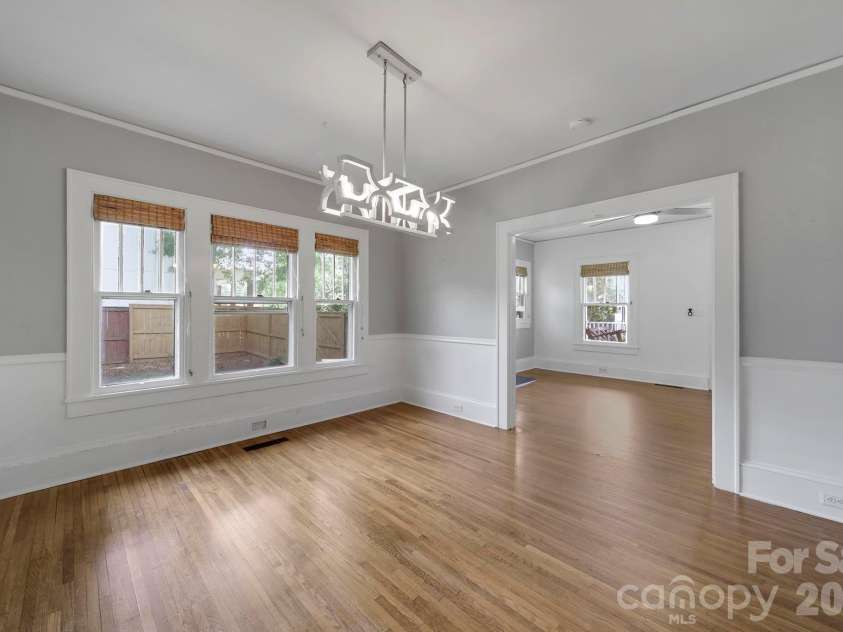 1638 Longfellow Street, Charlotte, NC 28205.  MLS# CAR4341003, YatesRealty ID 25325. 