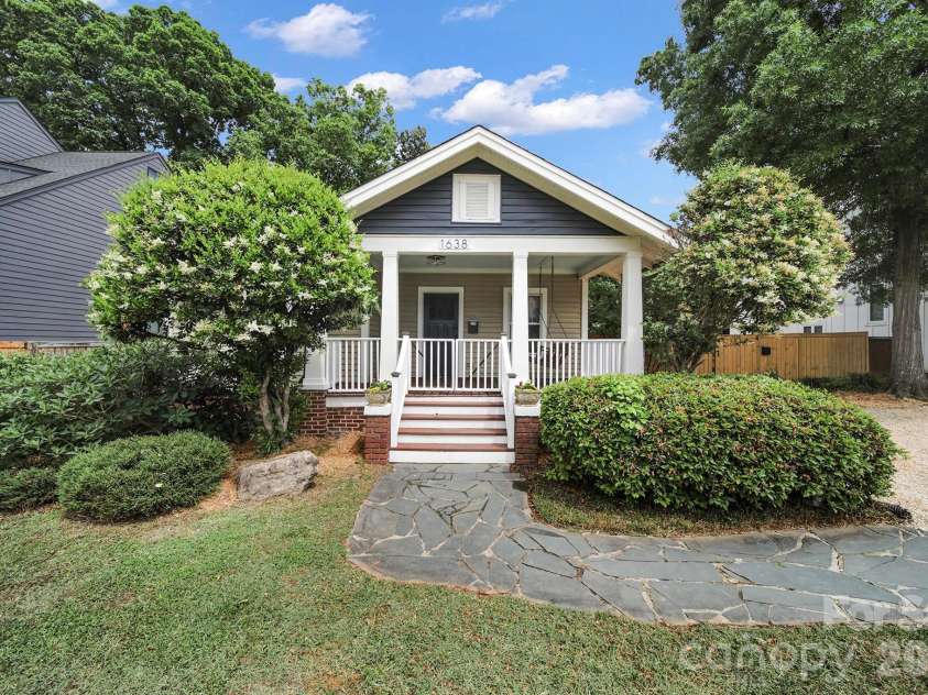 1638 Longfellow Street, Charlotte, NC 28205.  MLS# CAR4341003, YatesRealty ID 25325. 