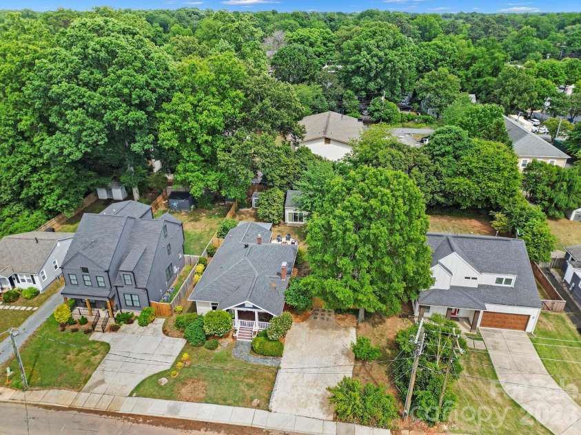 1638 Longfellow Street, Charlotte, NC 28205.  MLS# CAR4341003, YatesRealty ID 25325. 