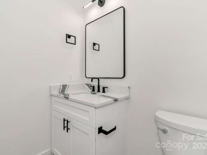 25 Scott Meadows Drive, Asheville, NC 28806.  MLS# CAR4232093, YatesRealty ID 25325. 