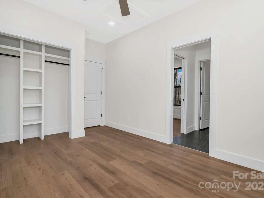 25 Scott Meadows Drive, Asheville, NC 28806.  MLS# CAR4232093, YatesRealty ID 25325. 